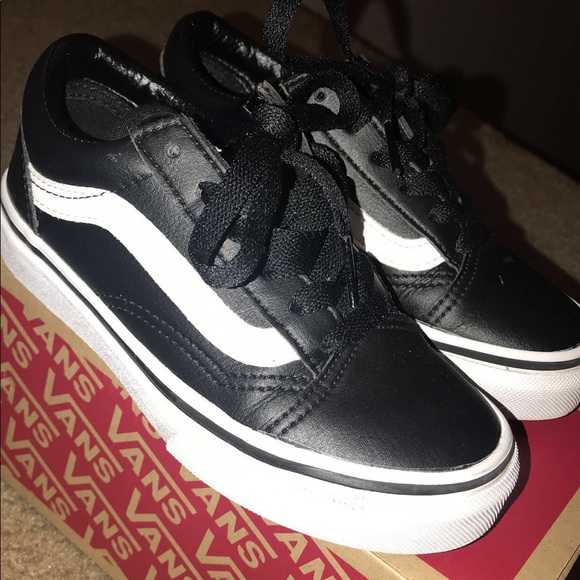 vans base vans base